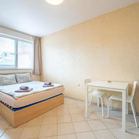 Apartament Cozy Little In The Heart Of Studentski Grad *